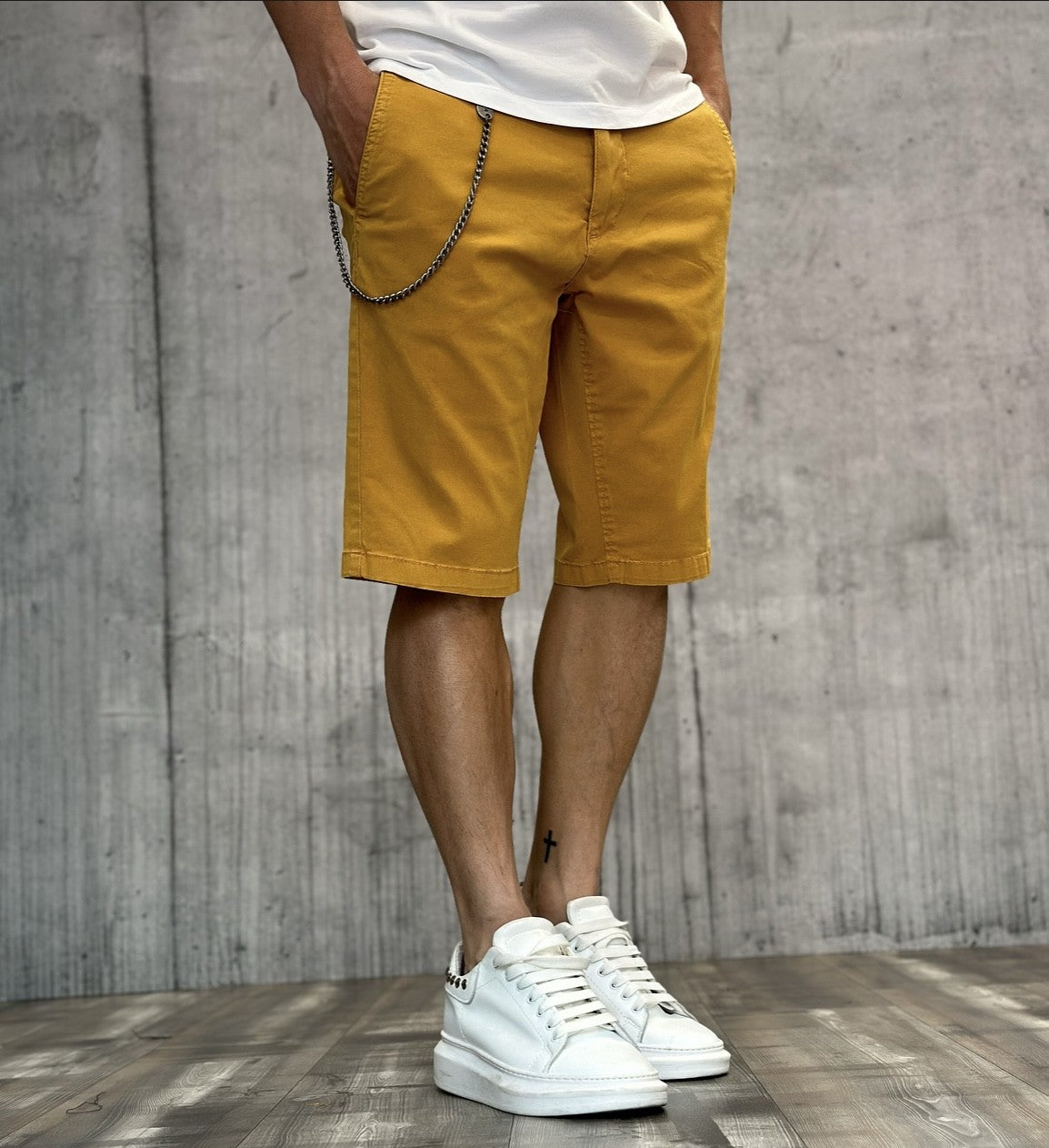 BERMUDA CHINOS SLIM - BL.11 - ART. PANTELLERIA55 - COL. OCRA