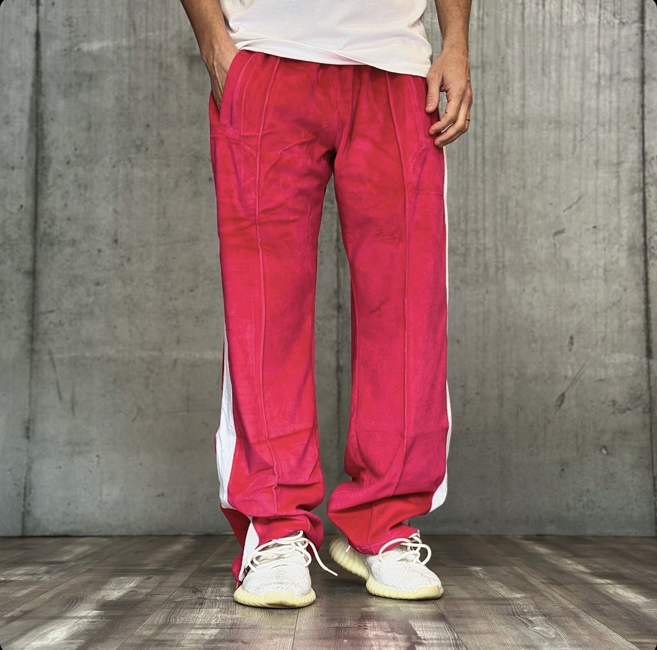 PANTALONE TUTA OVER IN CINIGLIA - MAKE MONEY NOT FRIENDS - *ART. MU210003 - COL. FUCSIA / BIANCO