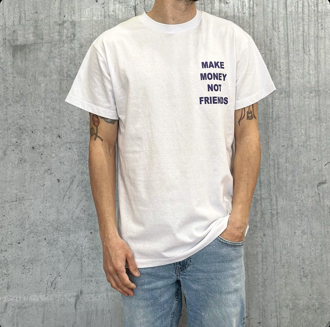 T-SHIRT STAMPA RETRO - MAKE MONEY NOT FRIENDS - *ART. MU210029 - COL. BIANCO