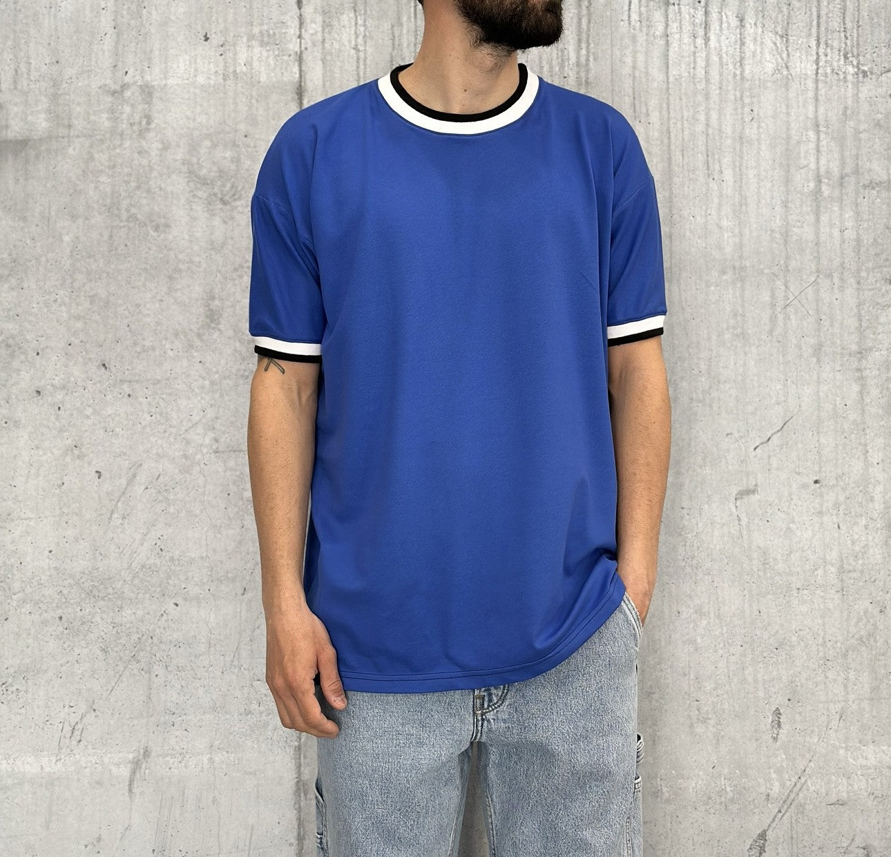 T-SHIRT OVERSIZE CONTRASTO - HAMEN - ART. MESSI - COL. BLU ROYAL