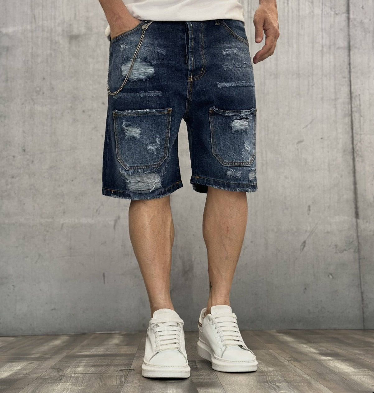 BERMUDA DI JEANS TASCONE CON ROTTURE - NEW JOB BRAND - ART. 02SCUR - COL. DENIM SCURO