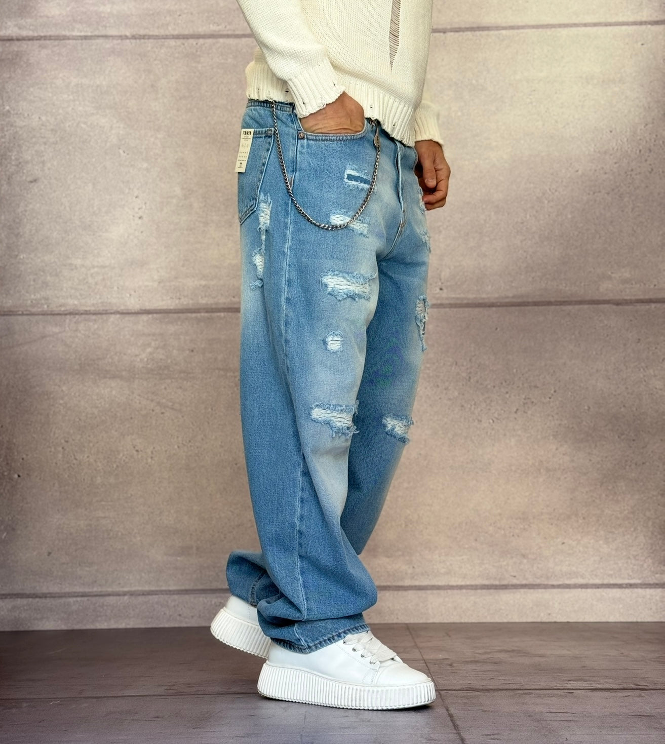 JEANS STRAIGHT DESTROYED CON ROTTURE - BERNA - ART. 25100130 - COL. DENIM